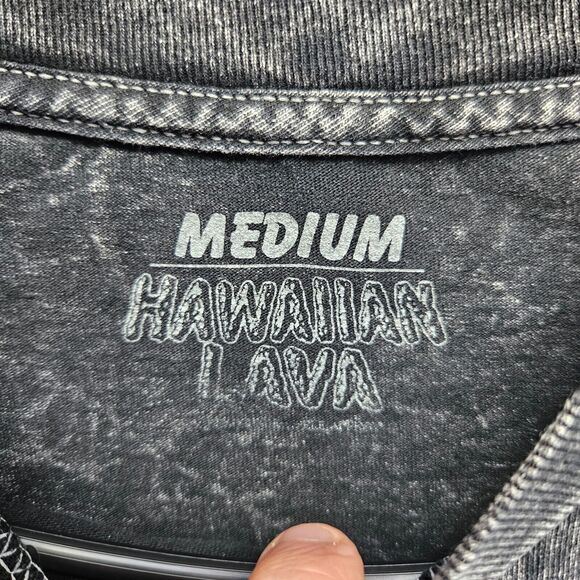 Hawaiian Lava T-Shirt Mens Size medium Black Acid Wash Hawaii Map Graphic - Picture 5 of 8